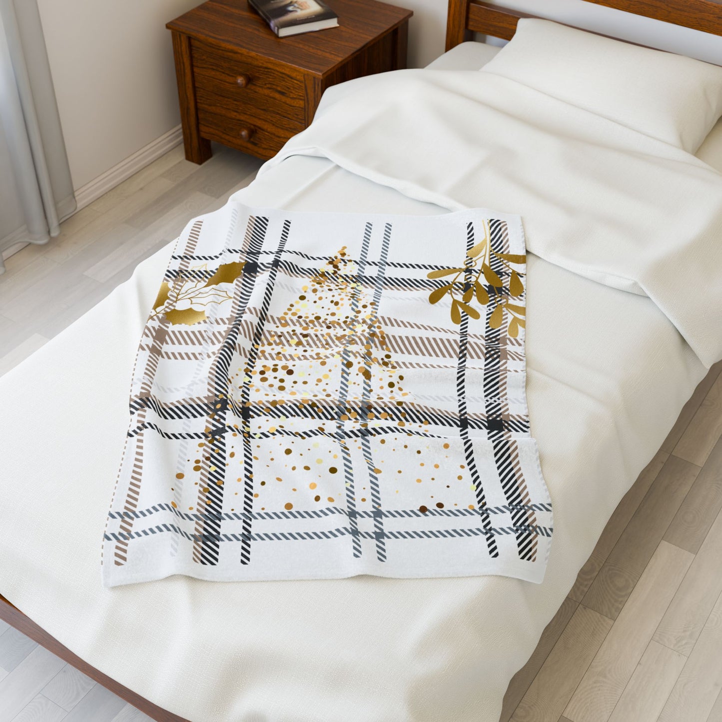 Plaid Gold Mistletoe Velveteen Plush Blanket — Holiday Cozy Throw