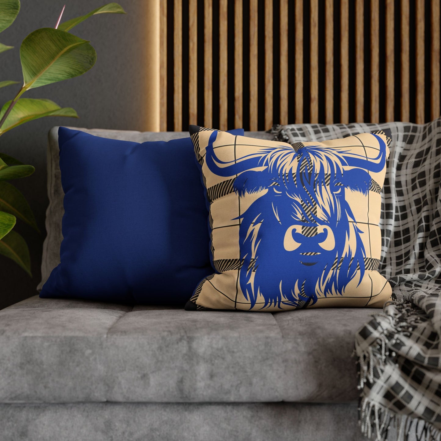 Blue Highland Cow Pillowcase, Rustic Home Decor, Farmhouse Style, Cozy Living Room, Gift for Cow Lovers, Unique Cushion Cover