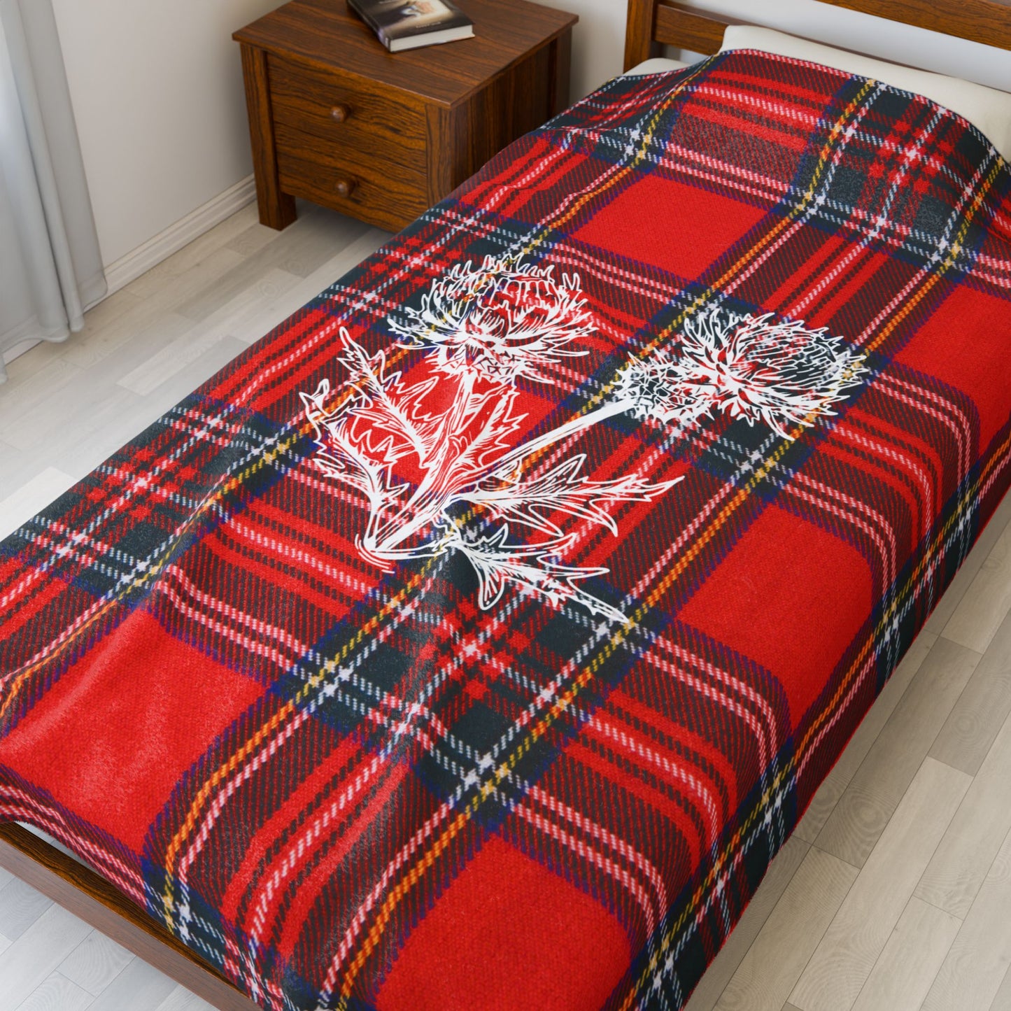 Red Tartan Velveteen Plush Blanket with White Thistle Print — Cozy Holiday Throw