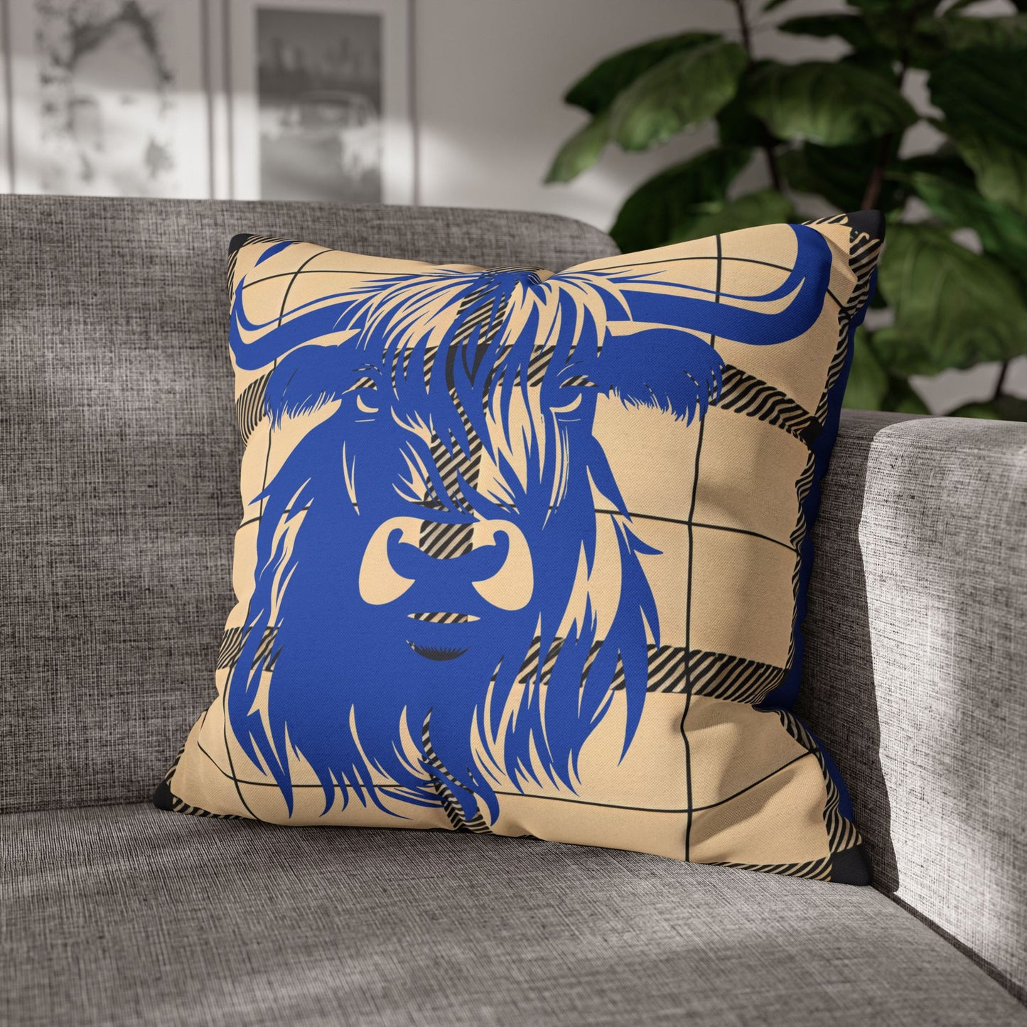 Blue Highland Cow Pillowcase, Rustic Home Decor, Farmhouse Style, Cozy Living Room, Gift for Cow Lovers, Unique Cushion Cover
