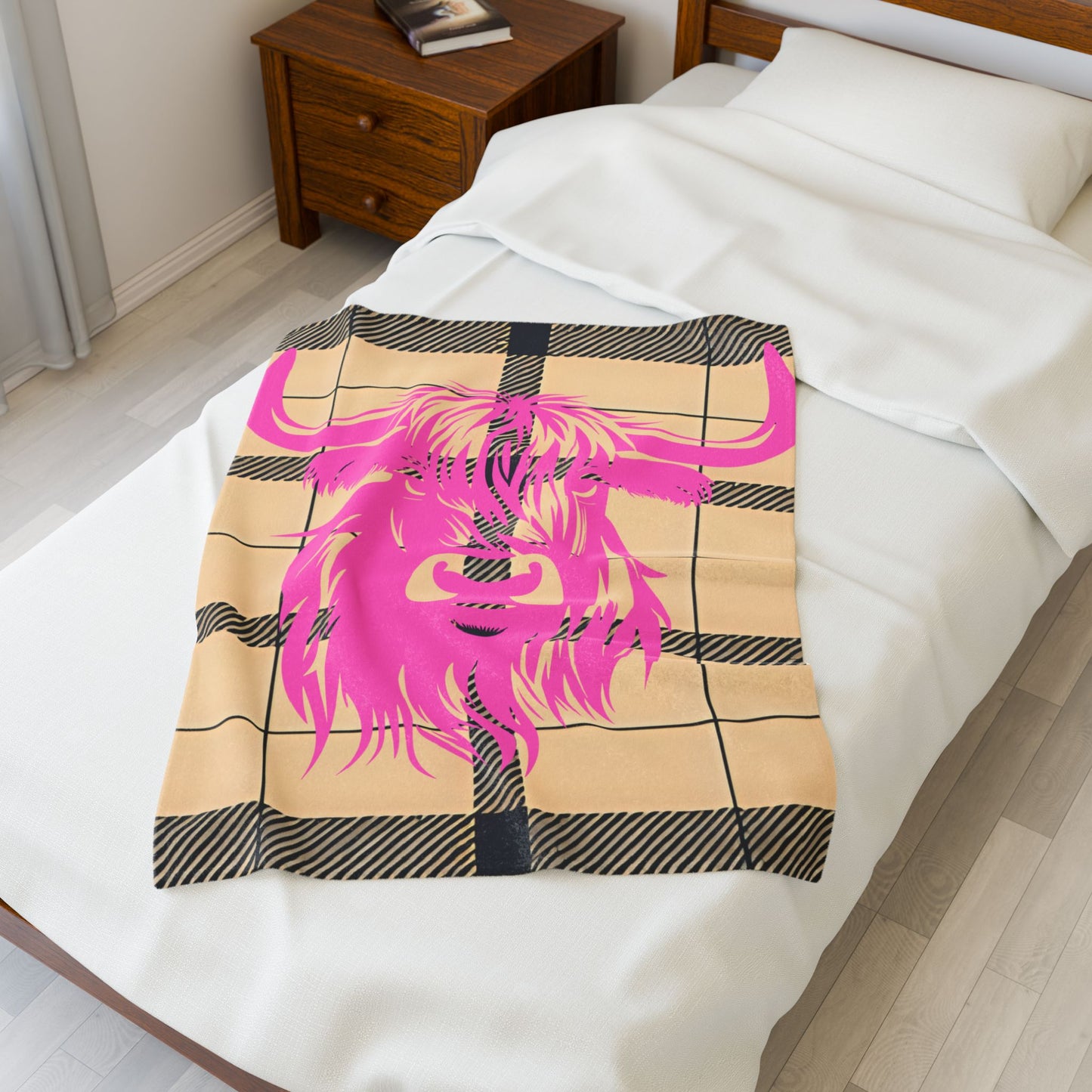 Pink Highland Cow Blankets, Cozy Velveteen Throw, Unique Home Decor, Gift for Animal Lovers, Warm Plush Blanket