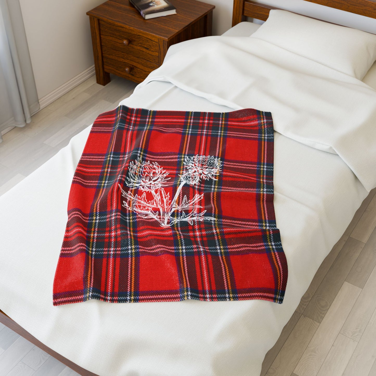 Red Tartan Velveteen Plush Blanket with White Thistle Print — Cozy Holiday Throw