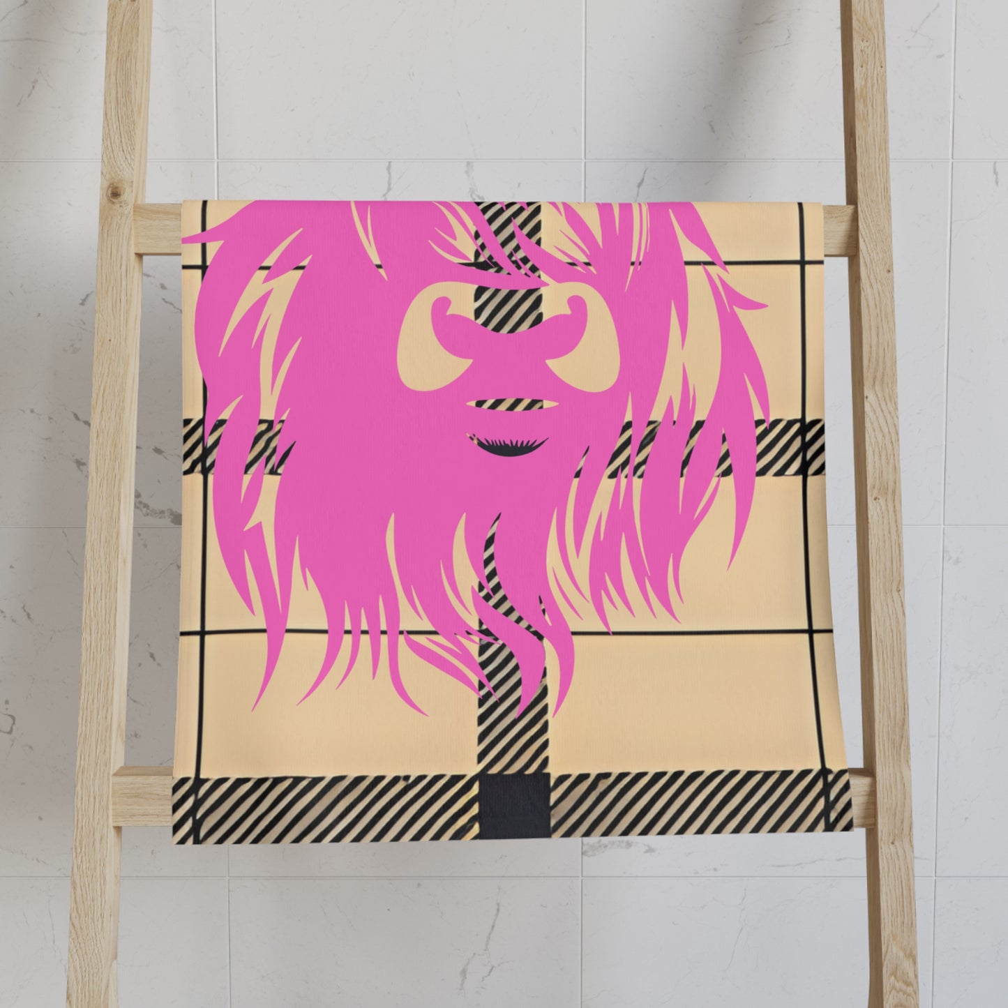 Pink Highland Cow Hand Towel, Farmhouse Decor, Kitchen Towel, Gift for Cow Lovers, Country Home Style