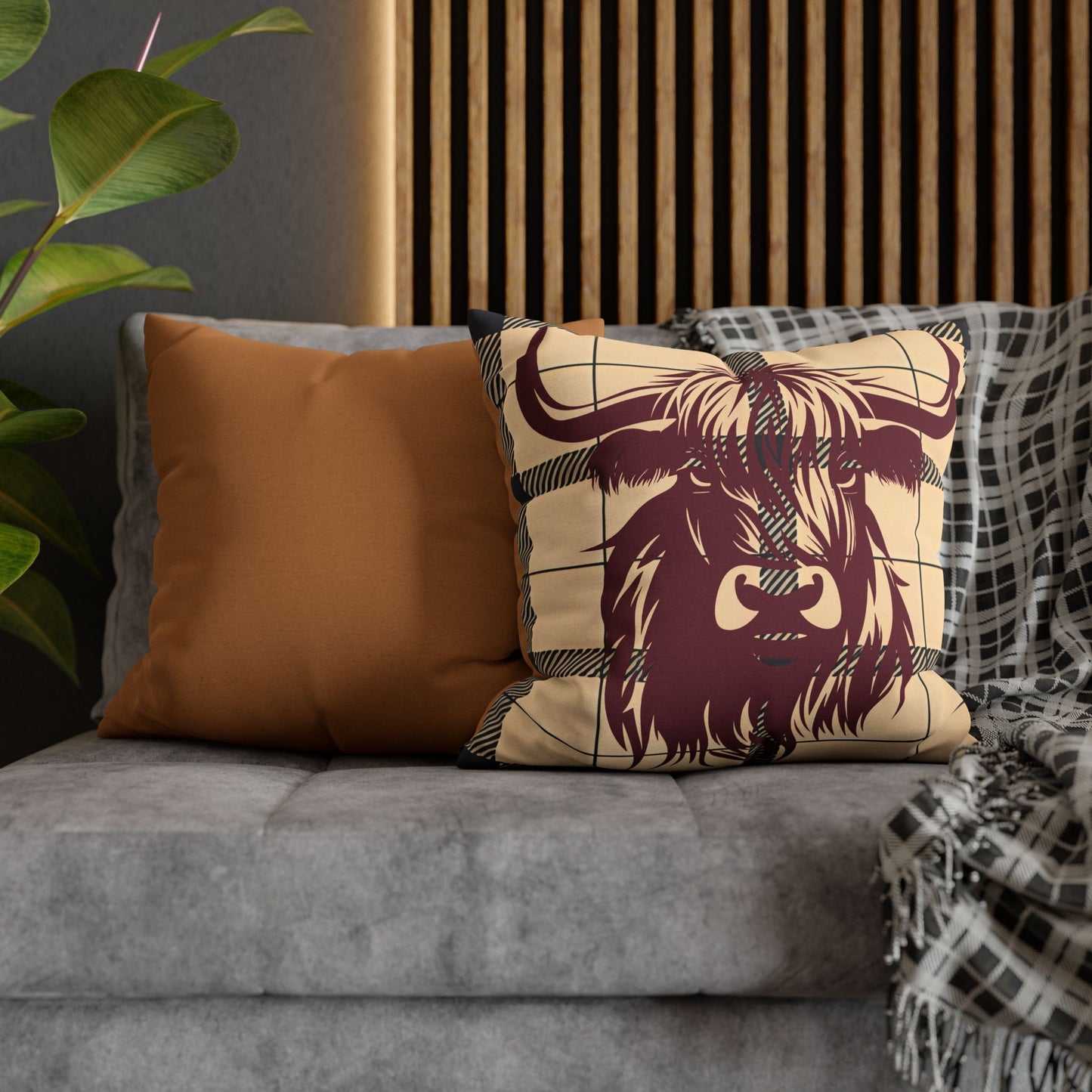 Highland Cow Pillowcase, Cozy Home Decor, Rustic Farmhouse Accent, Unique Gift for Animal Lovers, Throw Pillow Cover, Country Style Cushion