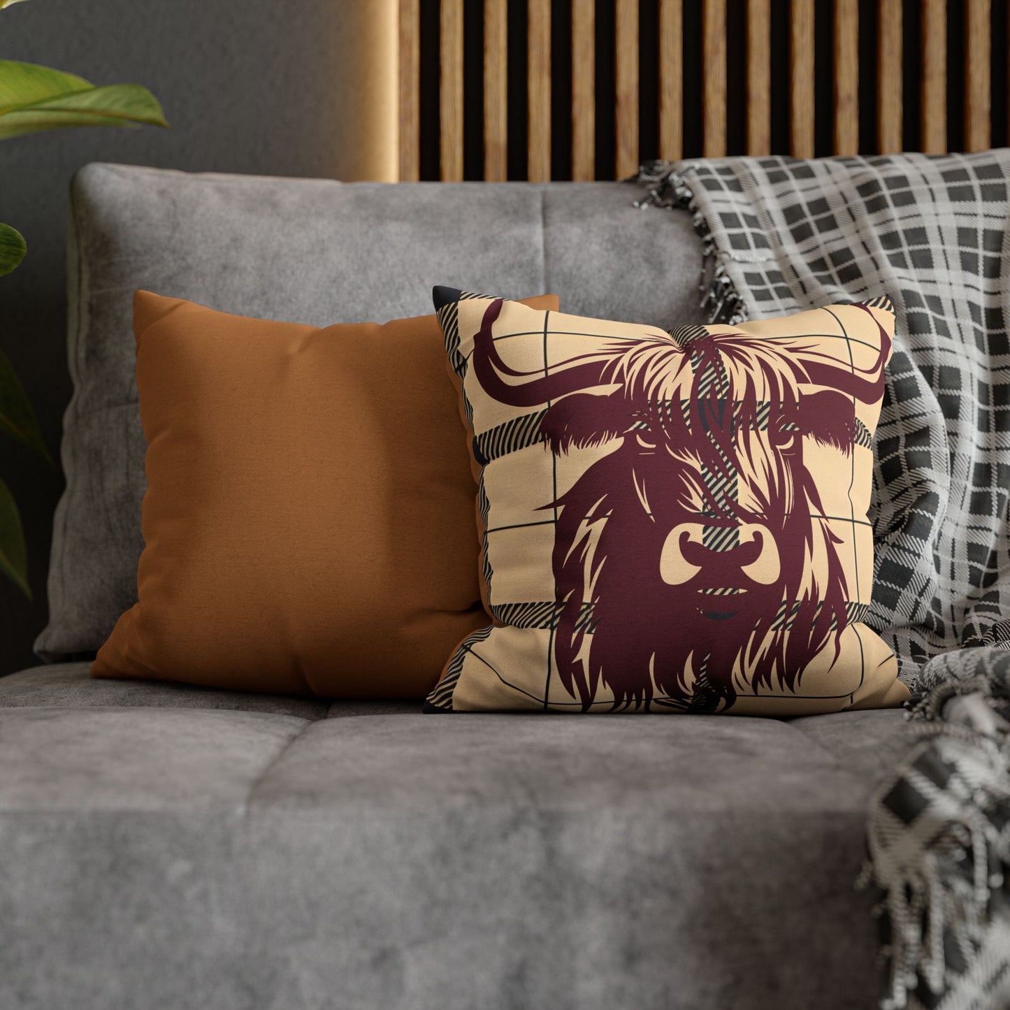 Highland Cow Pillowcase, Cozy Home Decor, Rustic Farmhouse Accent, Unique Gift for Animal Lovers, Throw Pillow Cover, Country Style Cushion