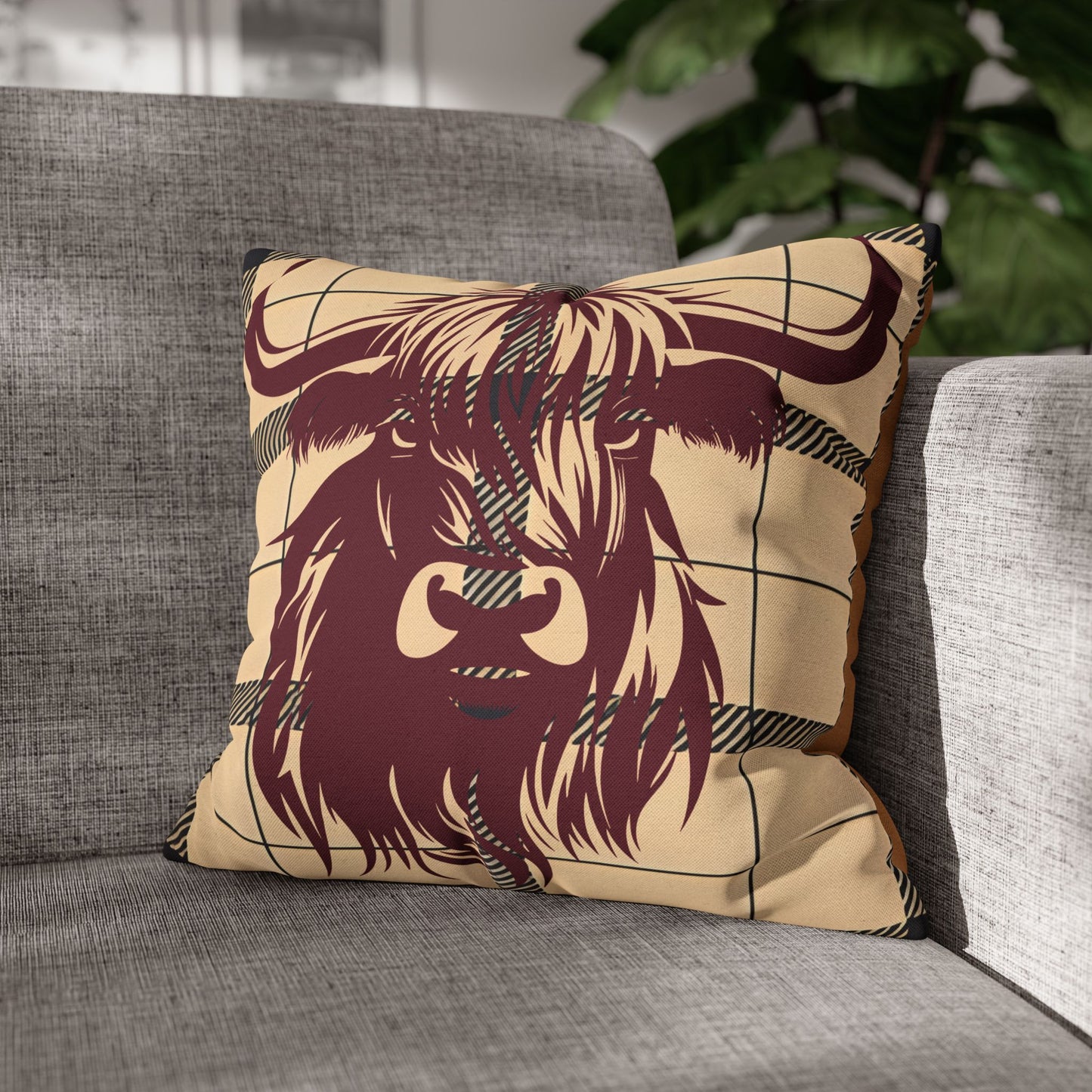 Highland Cow Pillowcase, Cozy Home Decor, Rustic Farmhouse Accent, Unique Gift for Animal Lovers, Throw Pillow Cover, Country Style Cushion